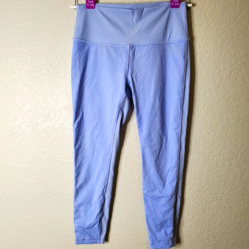 Periwinkle Cropped Lululemon leggings